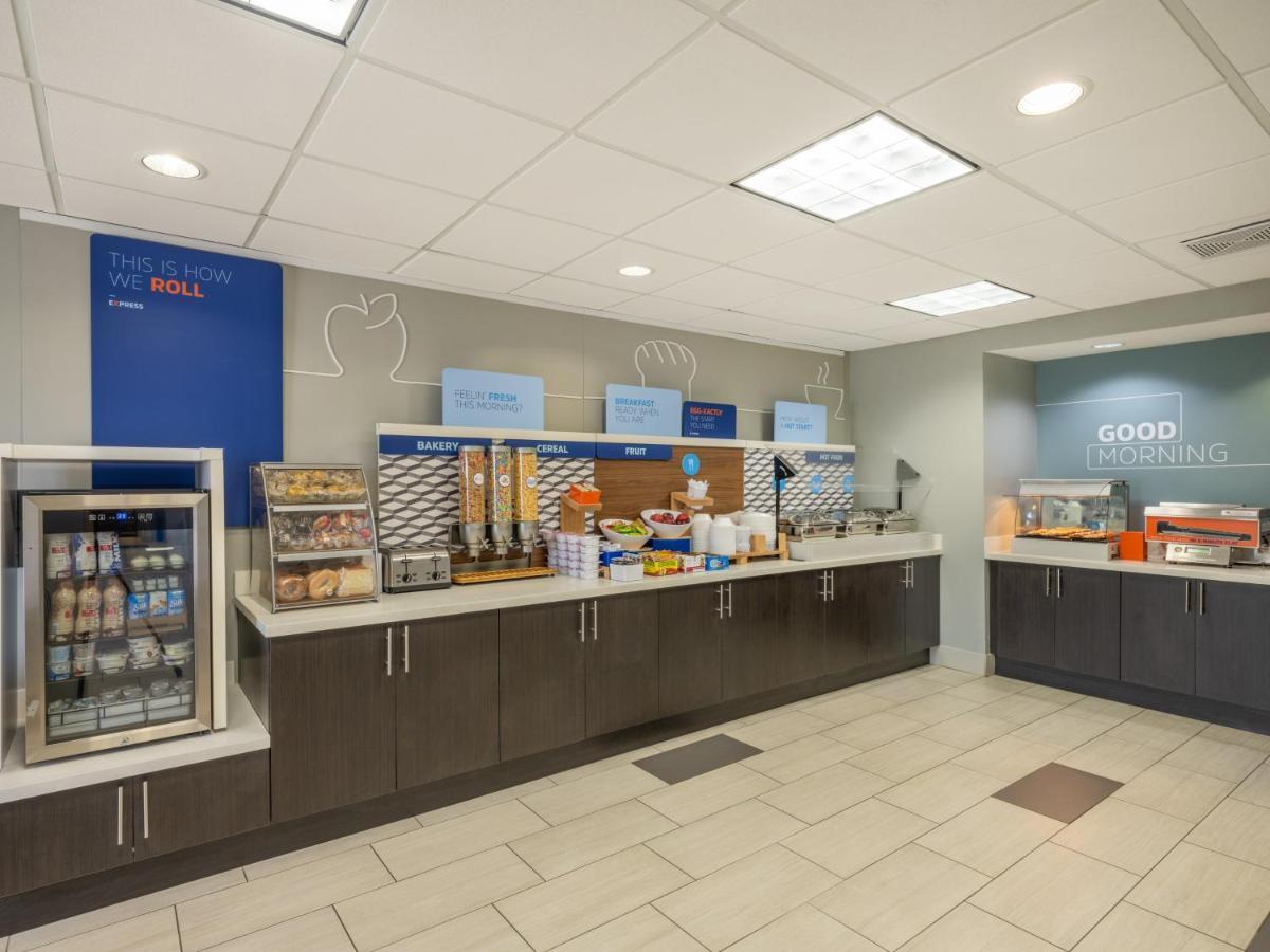 Holiday Inn Express Gas City By Ihg Экстерьер фото