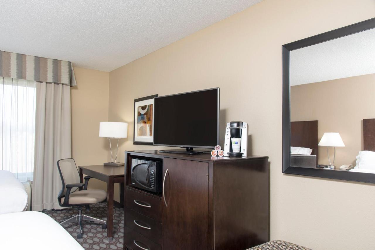 Holiday Inn Express Gas City By Ihg Экстерьер фото