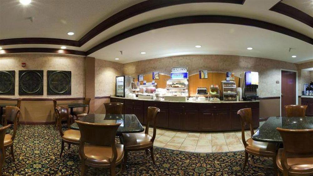 Holiday Inn Express Gas City By Ihg Экстерьер фото